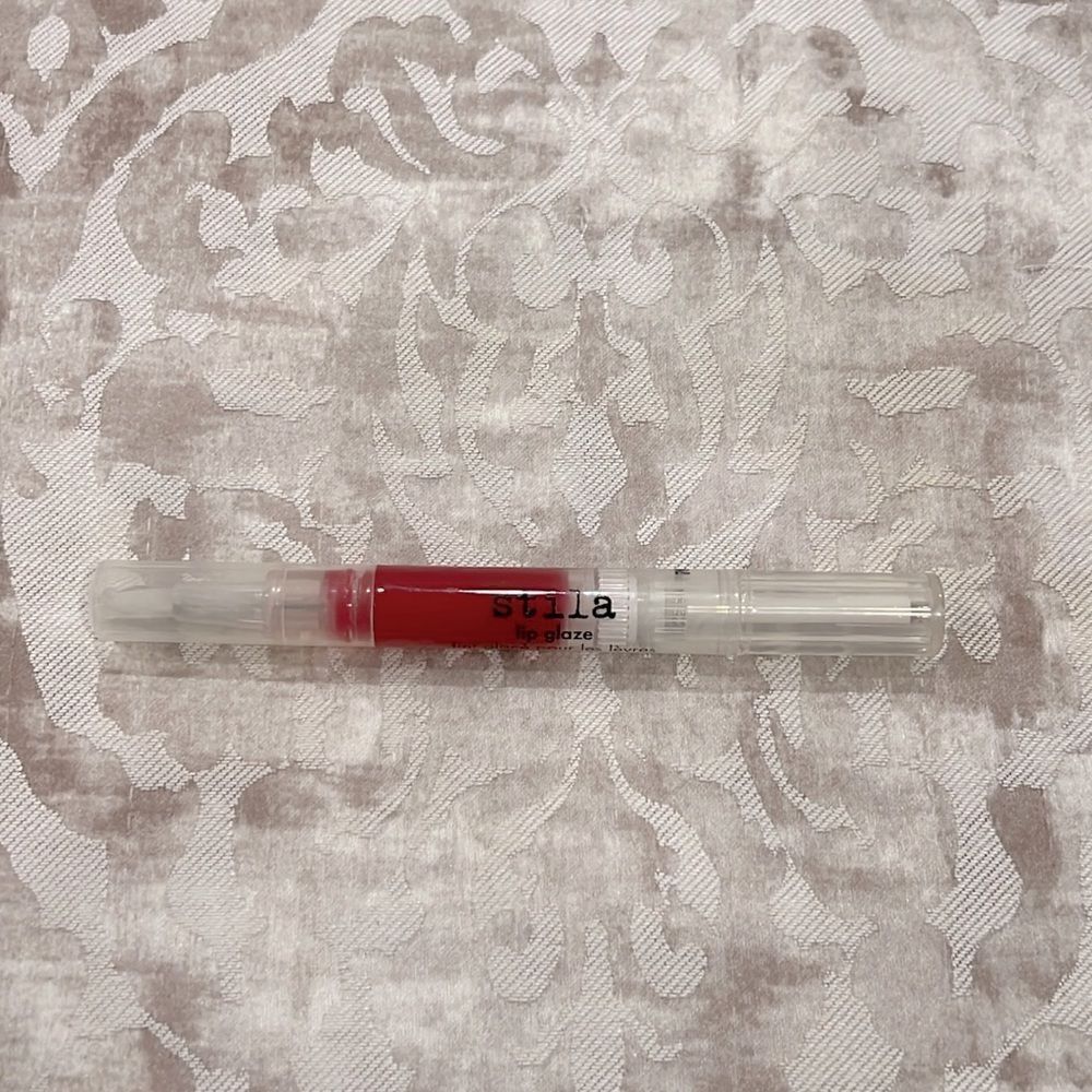 Stila Lip Glaze Candy Apple Red, NEW